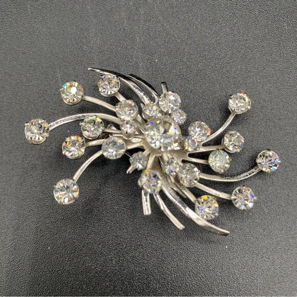 Emmons 'Fiery Ice' Sparkly Starburst Spray Brooch with Clear Rhinestones 2.5in - Picture 9 of 9